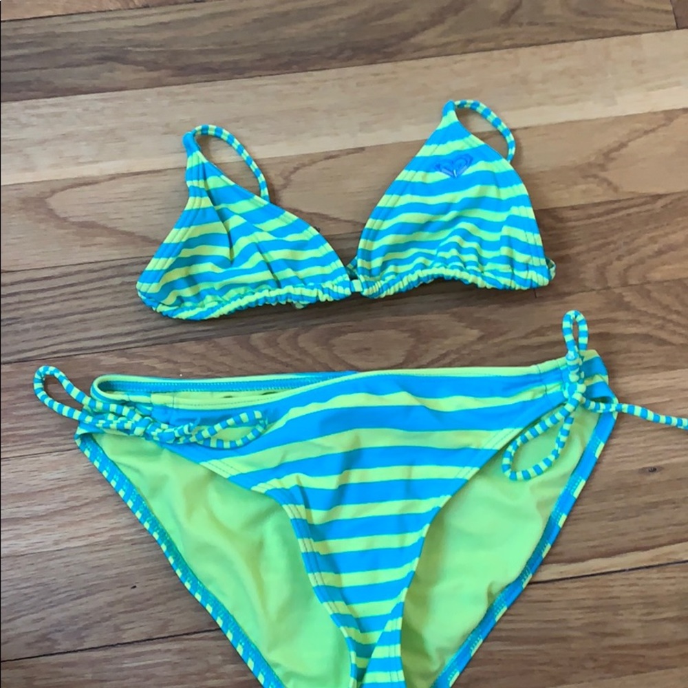 Roxy girls bikini size XXS
